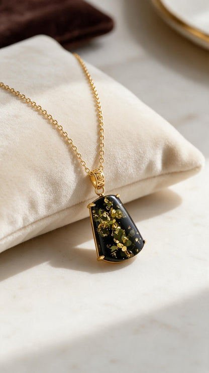 18k Green amber pendant necklace